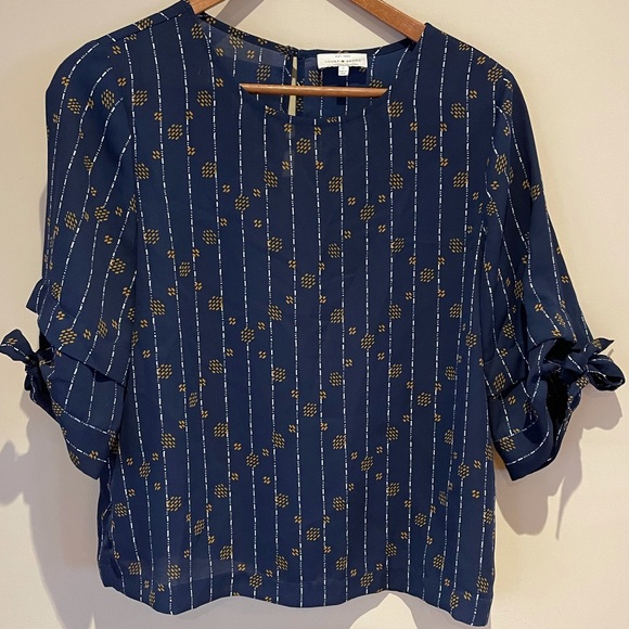 Lucky Brand Blue Pattern Blouse with Keyhole Back - Picture 6 of 8